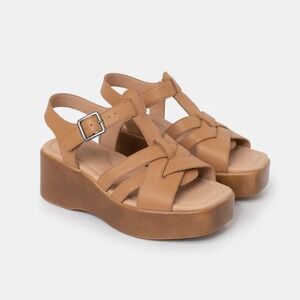 WYDR Studios Willow T-Strap Wedge Sandals 9 Toast‎ Tan Platform Leather Strappy